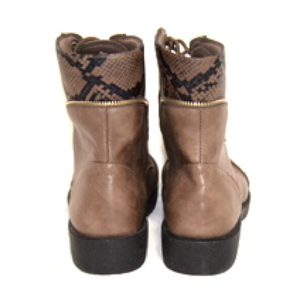 Olivia + Kate Women’s Leanna Hiking Boots - Size: US 7 – Color: Tan - Picture 4 of 8